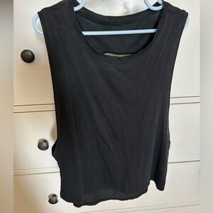 Lululemon cropped tank top